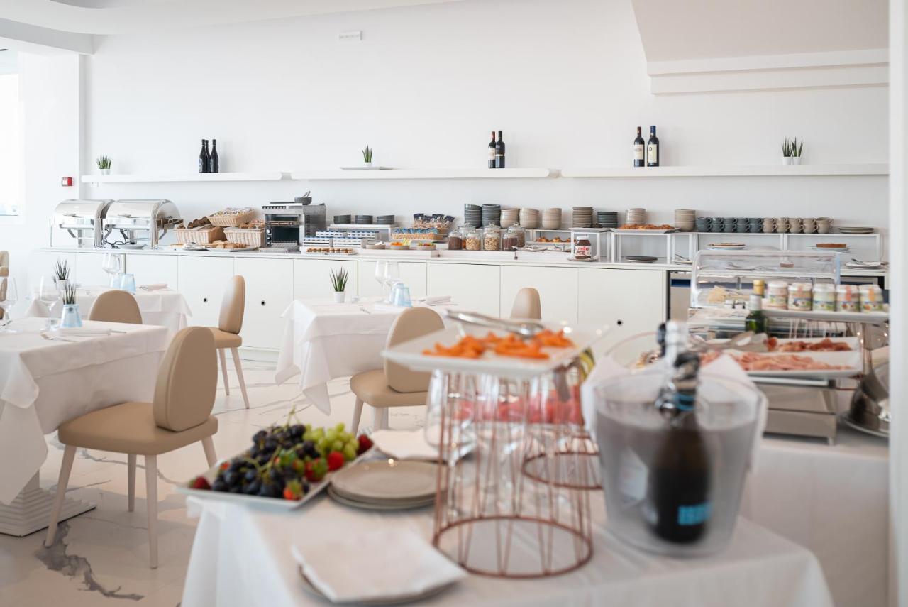 Hotel Edera Caorle Buitenkant foto