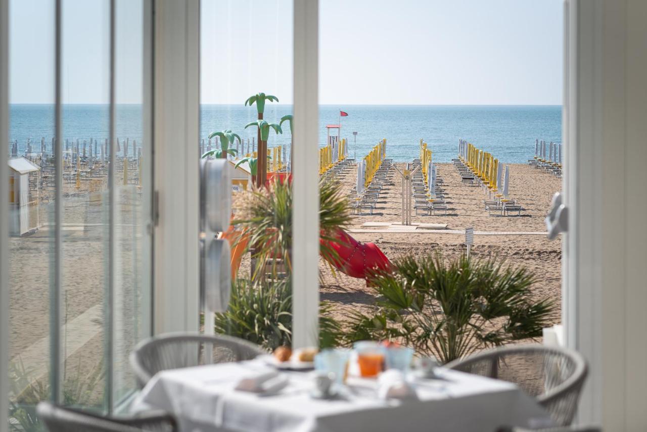 Hotel Edera Caorle Buitenkant foto