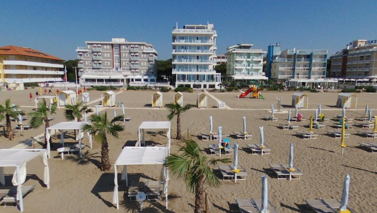 Hotel Edera Caorle Buitenkant foto