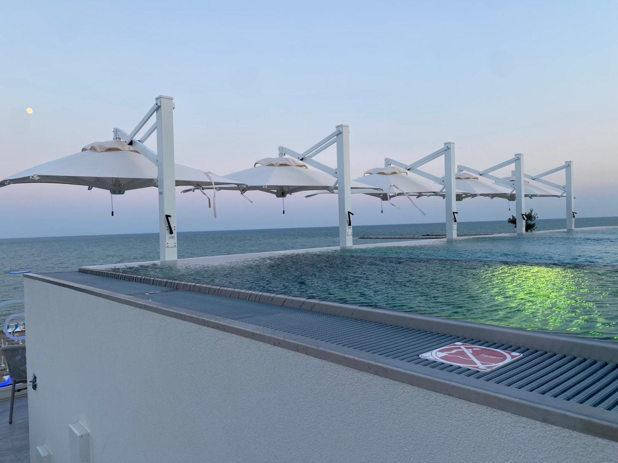 Hotel Edera Caorle Buitenkant foto